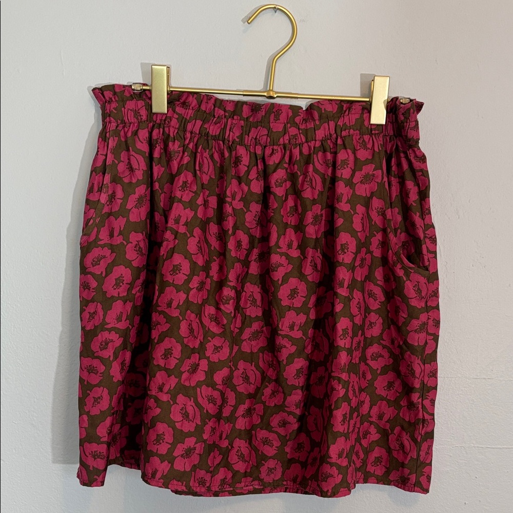 American Eagle Outfitters Pink and Brown Floral Mini Skirt with Pockets